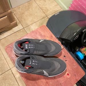 Nike Adapt Earl sz 13